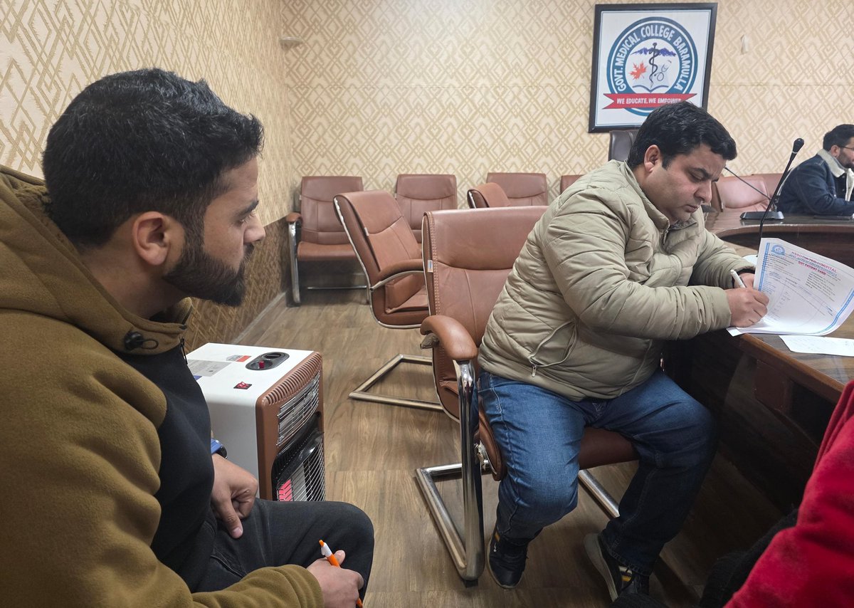 Day 1 accomplished with precision and discipline_Medical Board Examination conducted for JKSSB provisionally selected 50 Constables candidates (Armed/IRP/SDRF Executive/Telecom) at A.H GMC Baramulla On the directions of Higher Ups 
<a href="/SyedAbidShah/">Syed Abid Rasheed Shah</a> 
<a href="/mingasherpa/">Minga Sherpa</a> 
<a href="/BaramullaPolice/">Baramulla Police (بارہمولہ پولیس)</a>