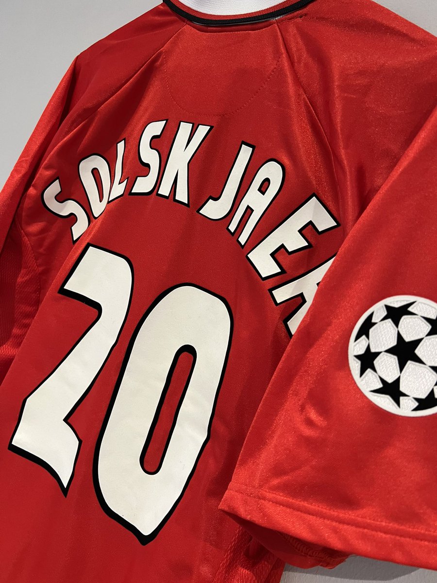 "Late in May in 1999,
Ole scored a goal in injury time,
What a feeling,
What a night."