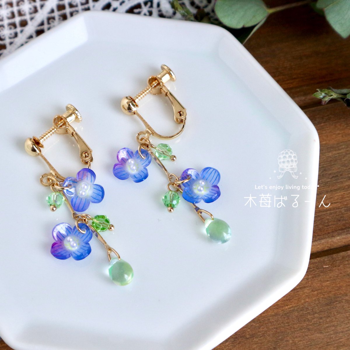 ＊minne再開のお知らせ＊

minneの販売を再開しました♡
家事と育児の合間での制作になるため、しばらくは少数での販売になりますが、また作品をお届けできたら嬉しいです( ´,,•ω•,,`)♡

➤minne.com/@fuyuka275

#ハンドメイド #プラバン