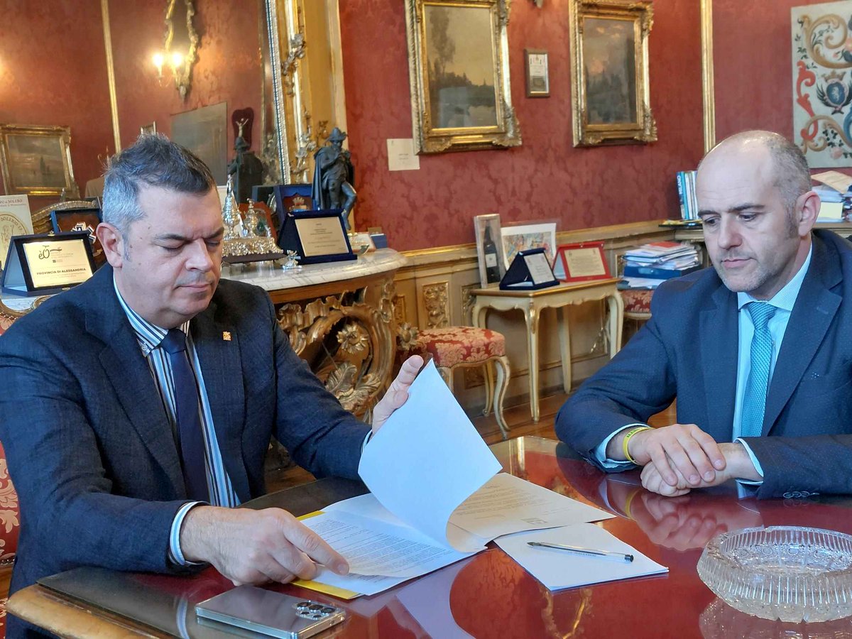 ColdirettiAL's tweet image. Serve modifica urgente a codice doganale europeo a tutela del vero Made in Italy
Inviata ai 187 Sindaci del territorio la proposta di delibera contro inganno sull’origine
L’iniziativa è stata presentata dai vertici Coldiretti al Presidente della Provincia Luigi Benzi
@coldiretti