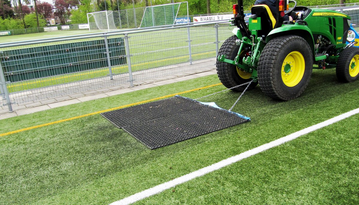 GKBmachines's tweet photo. The GKB Topfinish is the perfect tool to redistribute infill and remove contaminants from your synthetic surface - fast! 👊🏼 Discover more 👇🏼

https://t.co/ozkNStjpZh

#Topfinish #Artificial #Synthetic #3G #Infill #Brushing #Levelling #Decompaction https://t.co/OaMol6hCfi