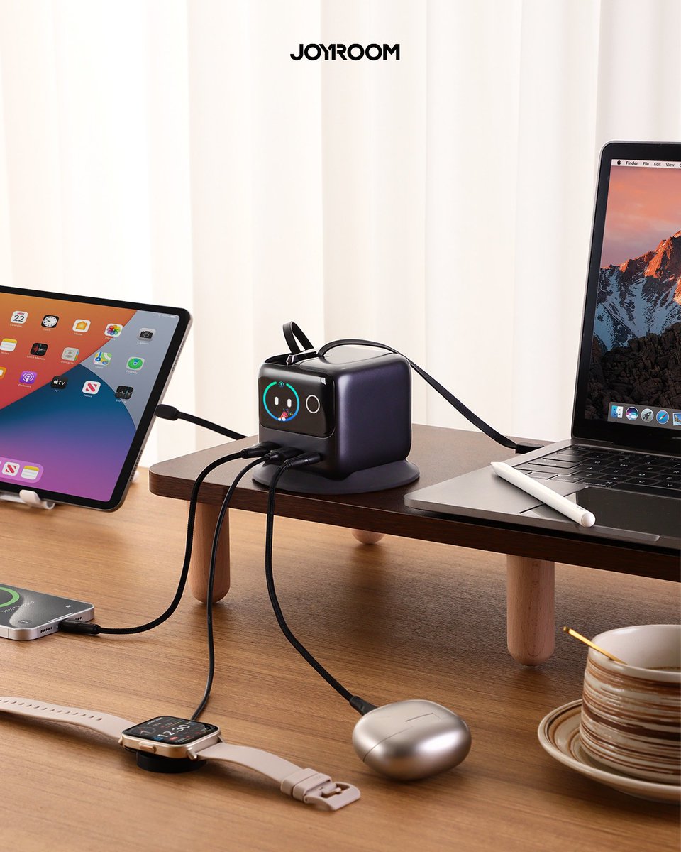 JOYROOMofficial's tweet image. Over that jumble of cords on your desk?
The #JOYROOM PODIX 140W 5-Port Desktop GaN Charger is here to tidy your tech life. All that power in one sleek block.
Your desk will thank you. ✨
#desksetup #JOYROOMPODIX #charger #JOYROOMGaNcharger