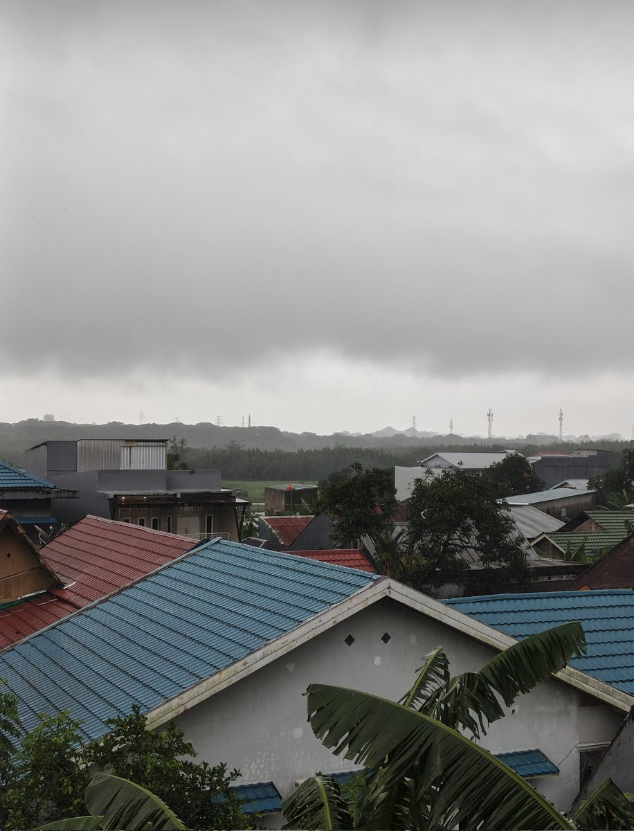 yuliaaventa's tweet photo. Kadang ternag kadang gelap https://t.co/QarevBR2La