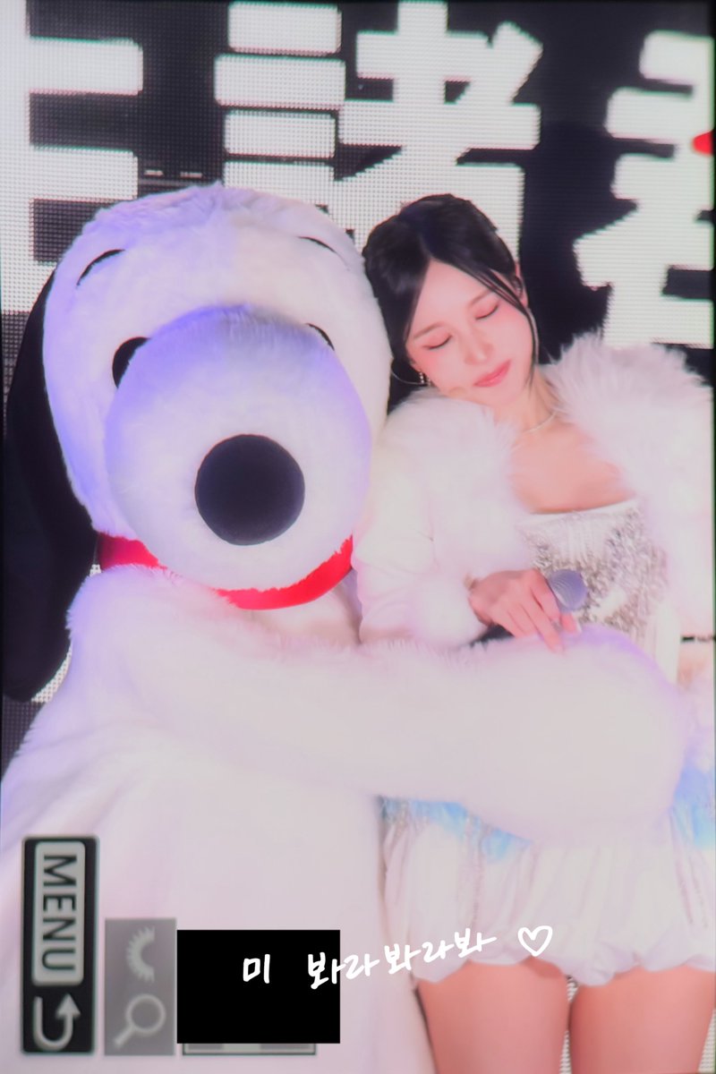 Look At Mi tweet media