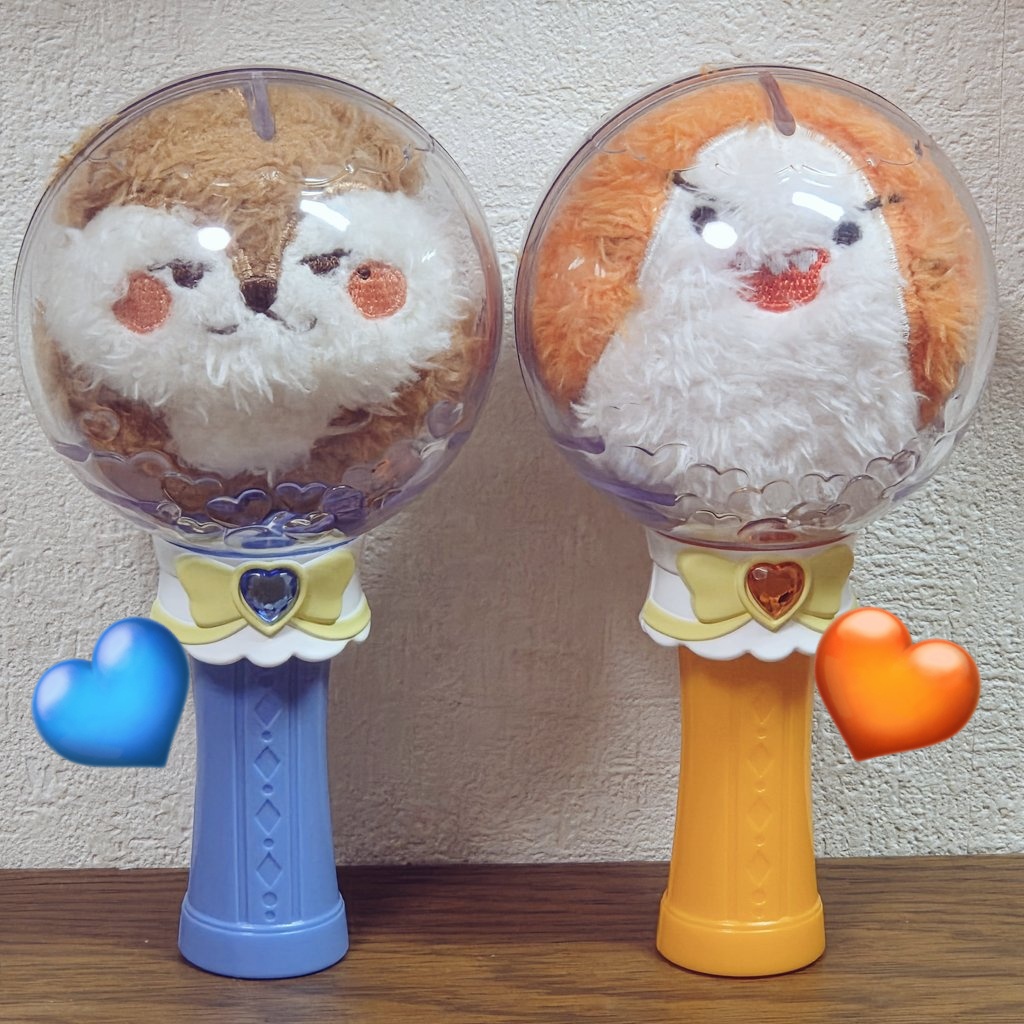 Claire_onfomg's tweet photo. サンリオのカプセルステッキ見つけたので回してきた
ミニドール入れたらぎゅうぎゅう💙🧡

#ONKKOMIZのいる生活 https://t.co/Qradpo9KZH