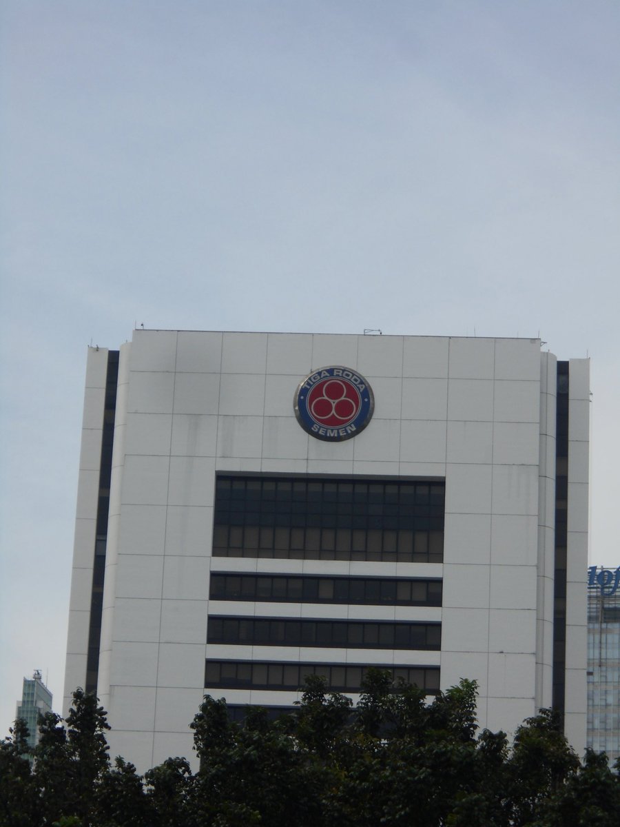 krowkroww tweet media