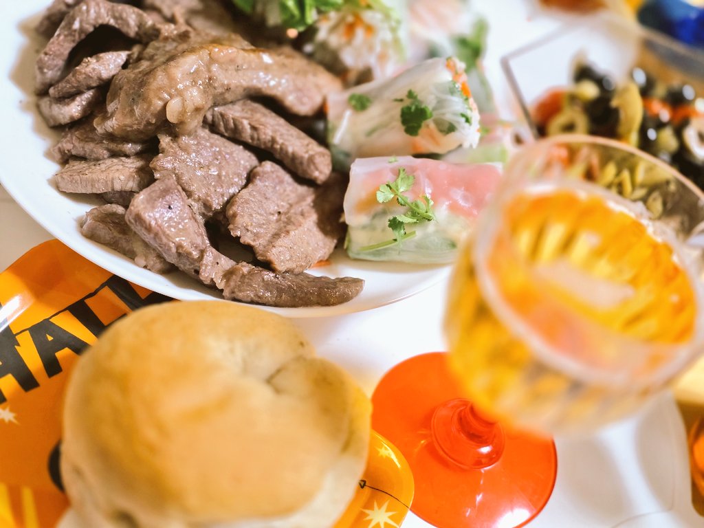 今日は成城石井で買った色々惣菜ご飯😆
たまにはいいよね😁