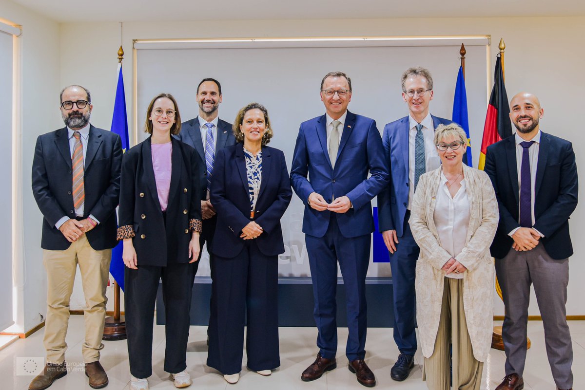 EU in CV tweet media