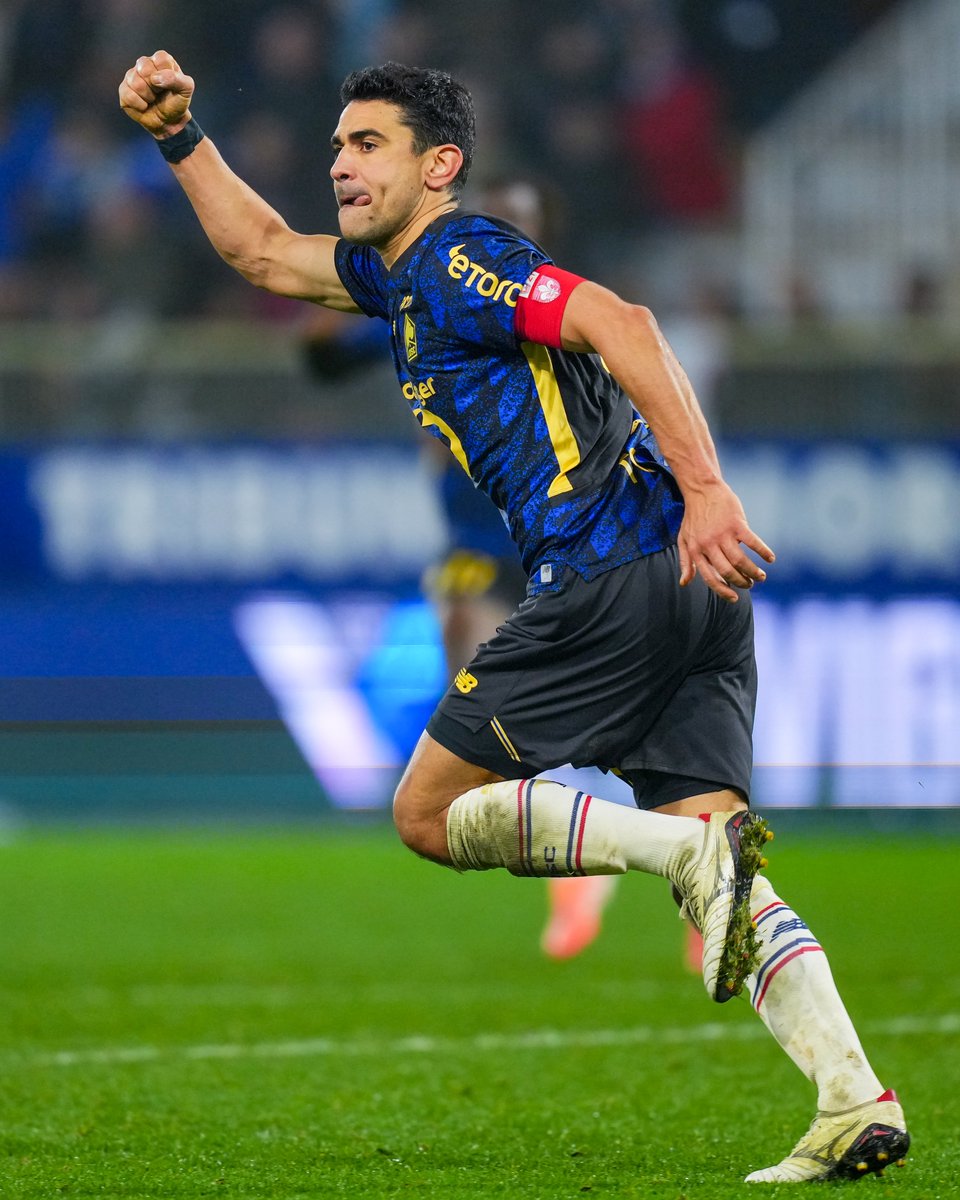 Highest-rated players aged 34+ in Europe's top five leagues this season (10+ apps):

🇭🇷 7.09 - Luka Modric 
🇫🇷 7.02 - Benjamin Andre 
🇮🇹 7.02 - Francesco Acerbi 
🇳🇱 7.00 - Virgil van Dijk 
🇪🇸 6.99 - Marc Bartra