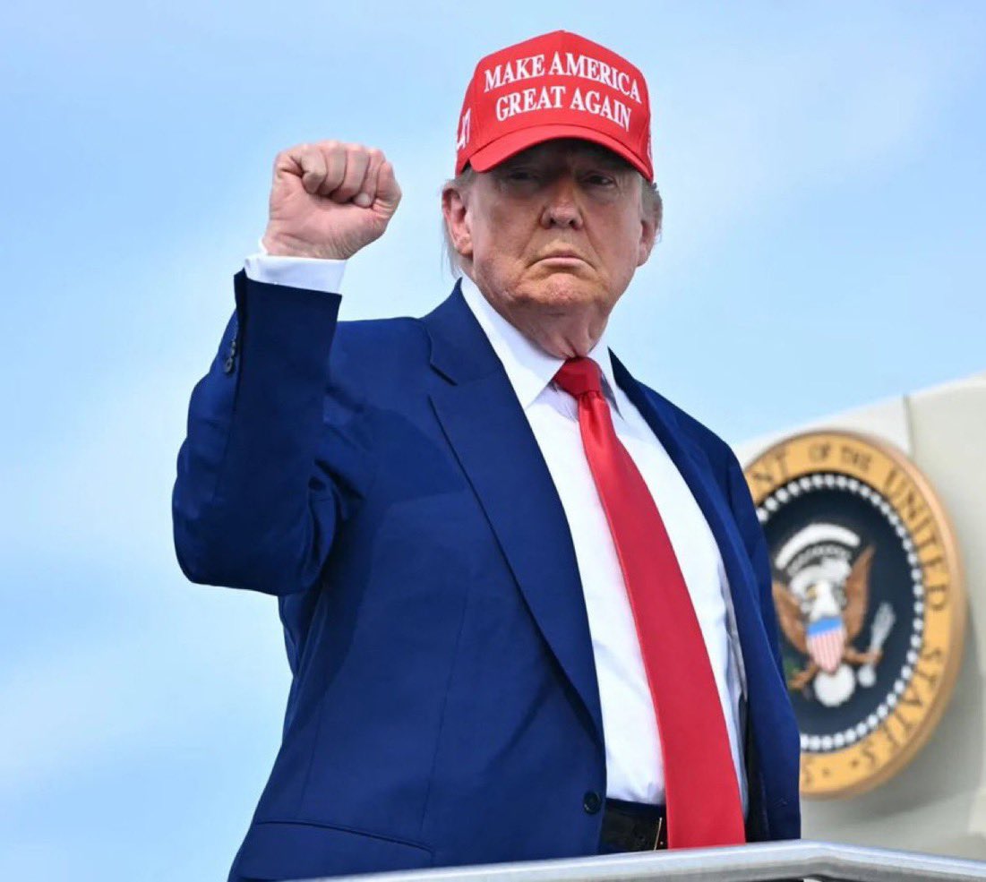 BARRON TRUMP tweet media