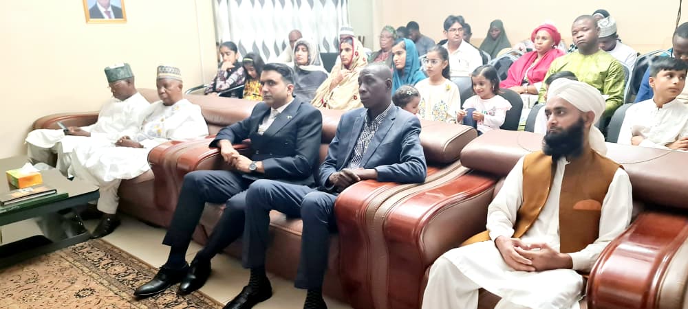 PakinNiger's tweet photo. PRESS RELEASE

The Embassy of the Islamic Republic of Pakistan in Niamey organized an event to mark Kashmir Solidarity Day, reaffirming Pakistan’s unwavering support for the Kashmiri people’s inalienable right to self-determination in accordance with United Nations resolutions. https://t.co/RdhNmHatMr