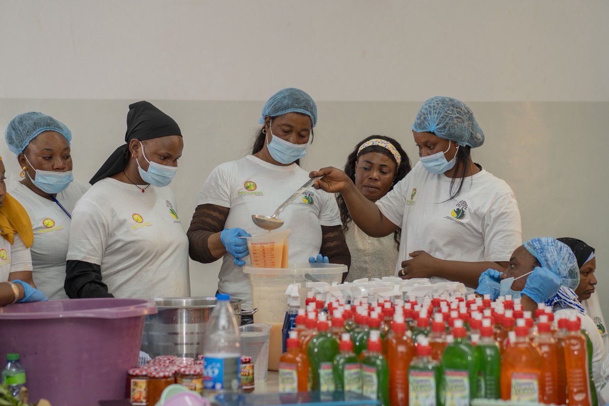 ProgressMME's tweet photo. Structuration de Coopératives Productives solidaires (CPS) en Transformation de produits locaux à Tambacounda.

Dans sa dynamique d’accompagnement des initiatives locales et de renforcement de compétences techniques et entrepreneuriales, 1/1 https://t.co/vXkkU7pmek
