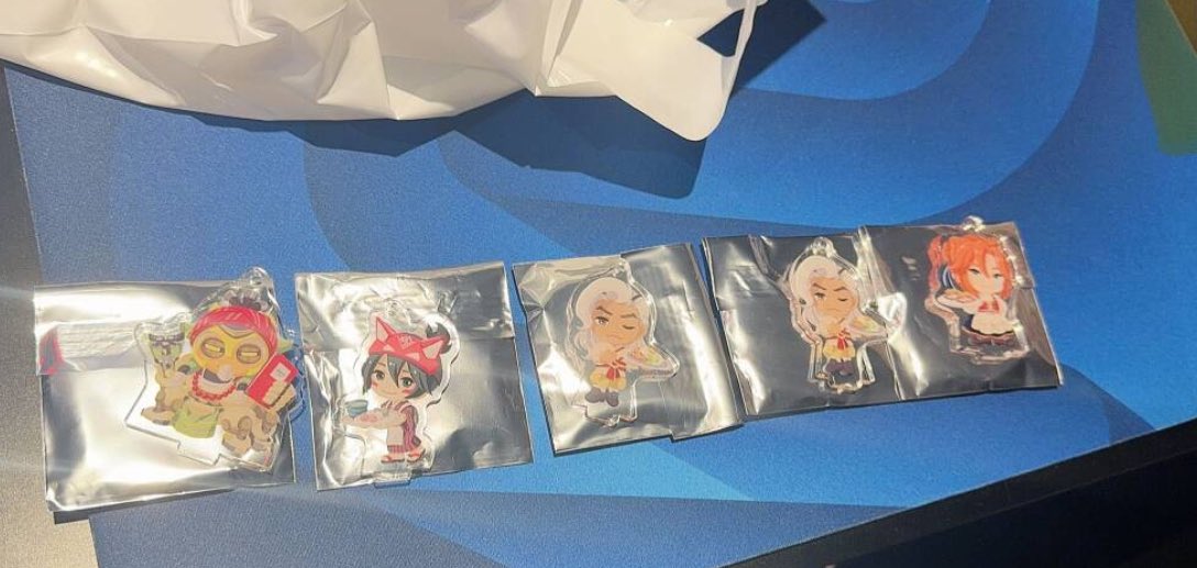 不思議の国のアリス tweet media