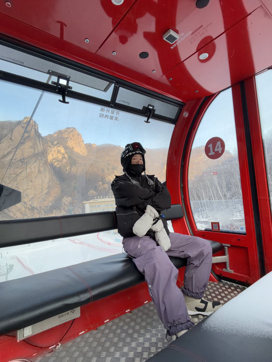 mxinsn4's tweet photo. Take advantage of annual leave and enjoy skiing exclusively on weekdays. https://t.co/fbxEWOq55k