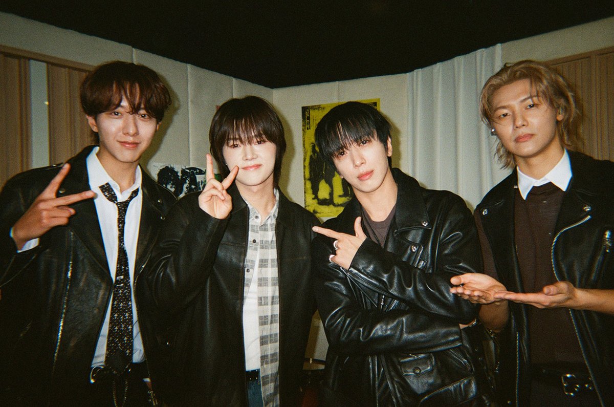 킬러조이 챌린지했을때 단체사진 필카 올라왔다!!🥰🥰