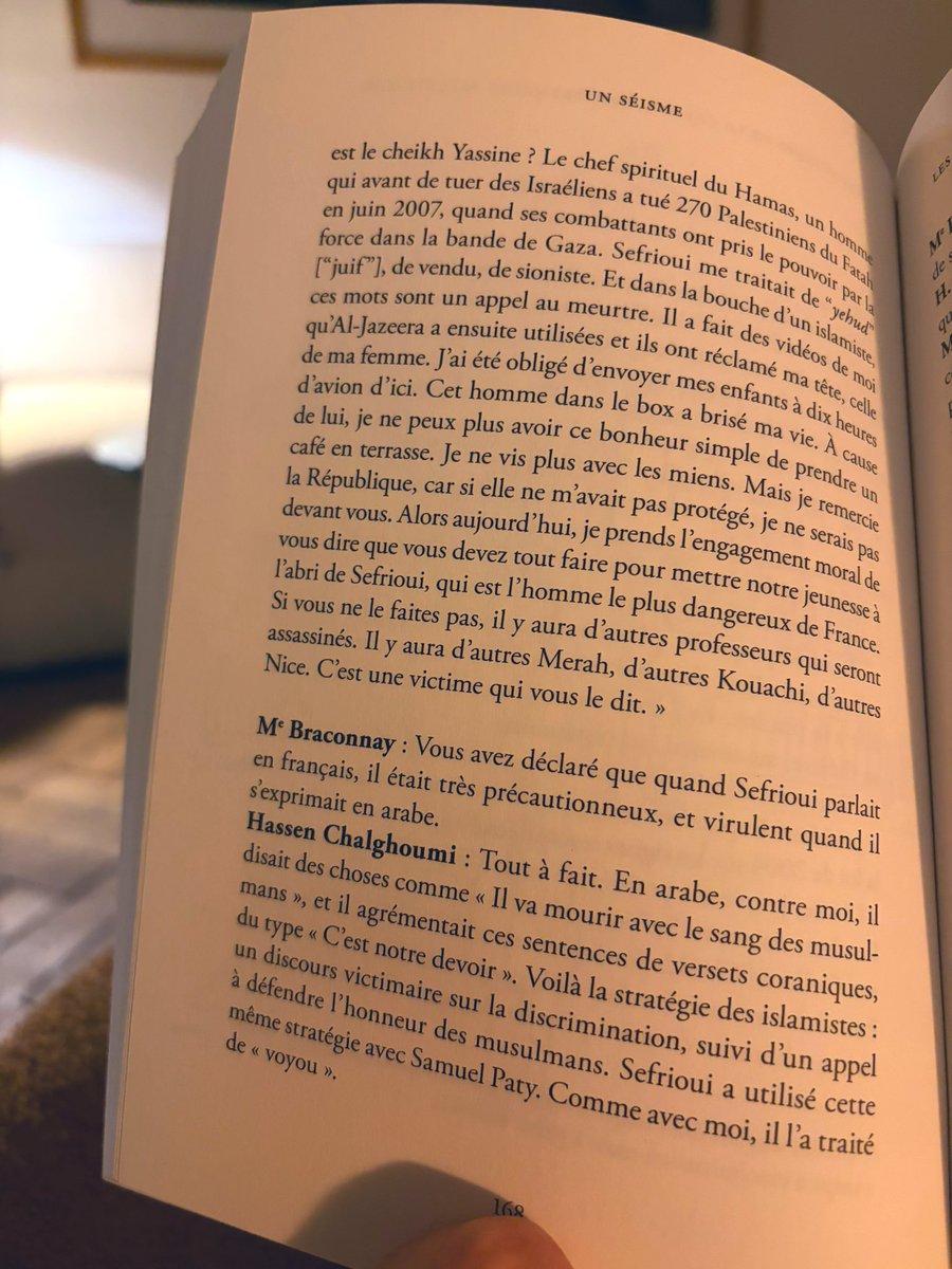 EmilieFreche's tweet image. Merci @Imam1chalghoumi d’être venu hier, vous qui êtes dans « Un séisme ». Votre déposition à l’audience, et votre courage, m’avaient impressionnée.
#samuelpaty