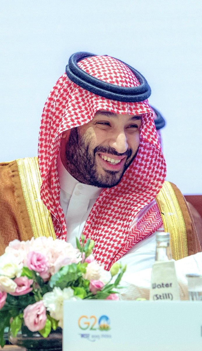 لست وحدك، أيها العربي الشهم الأصيل، في معركتك من أجل صناعة شرق أوسط جديد يسوده السلام .. 
الله معك، وكلنا معك قلبًا وقالبًا ..