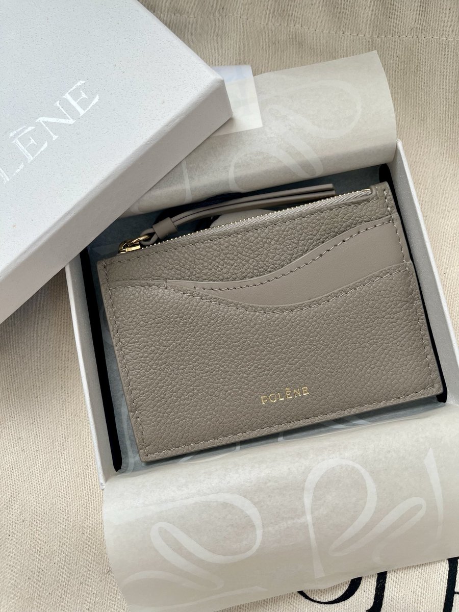 _mmuugi's tweet photo. ポレーヌ届いた📦✨
可愛い〜🫶
#polene #cyme https://t.co/L93T8WePyd