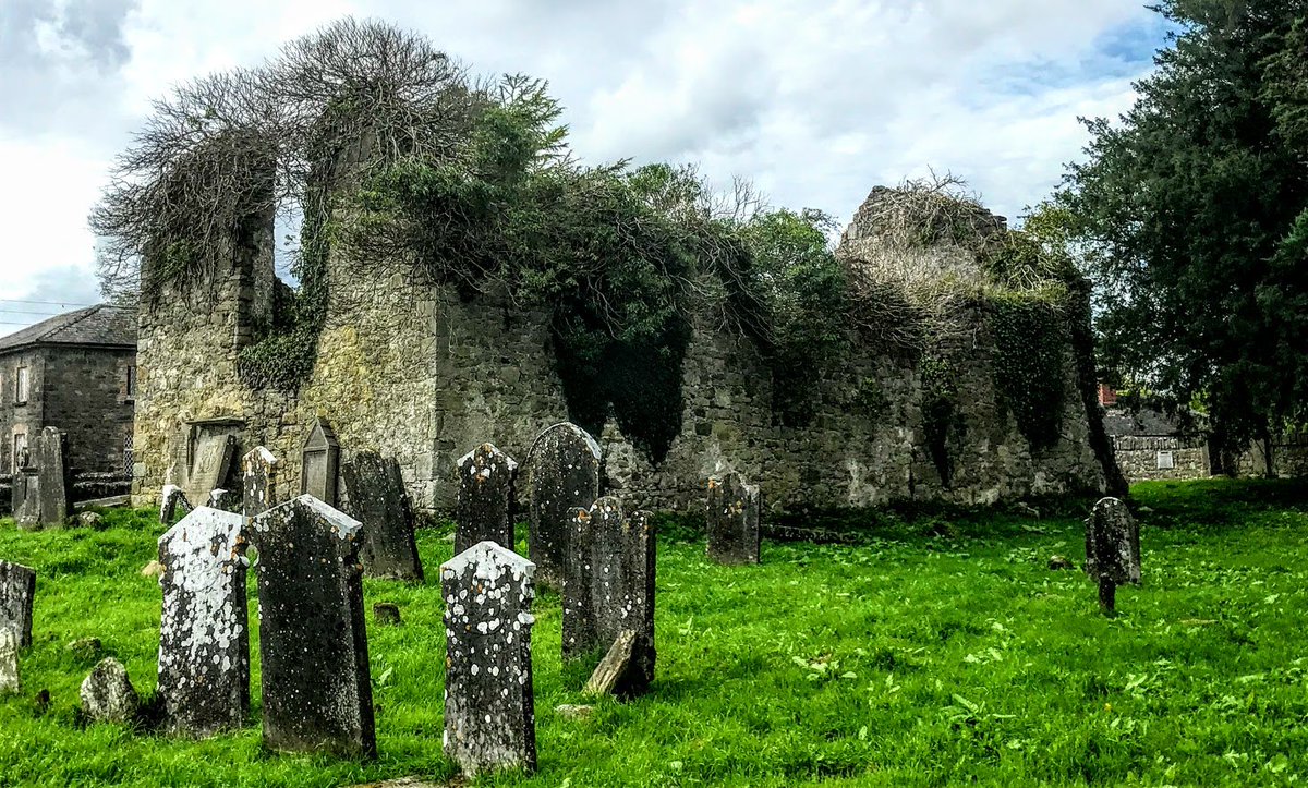 lorraineelizab6's tweet photo. 6 Feb: St Mel (d c 487) bishop of Ard Achad/#Ardagh #Longford. Travelling evangelist! Nephew of St Patrick (mum St Darerca). When living with his aunt Lupait, rumour relationship scandalous! Mél ploughed up a live fish in a field to show innocence! Gave St Brigid grade of bishop! https://t.co/Q1In2gHWQh