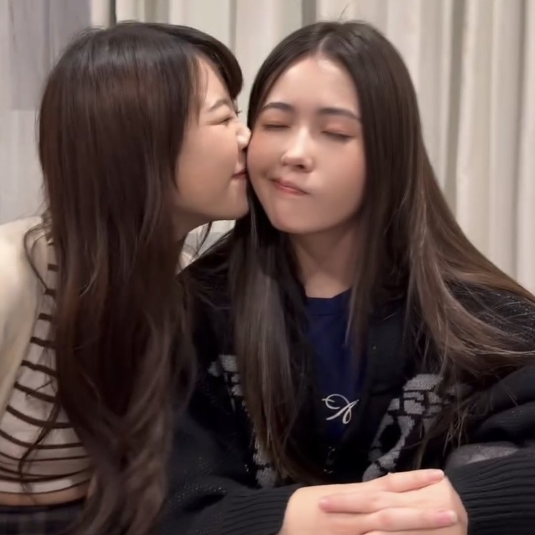 More NikyEngland content finally coming in im so happy 😭😭😭💞💞