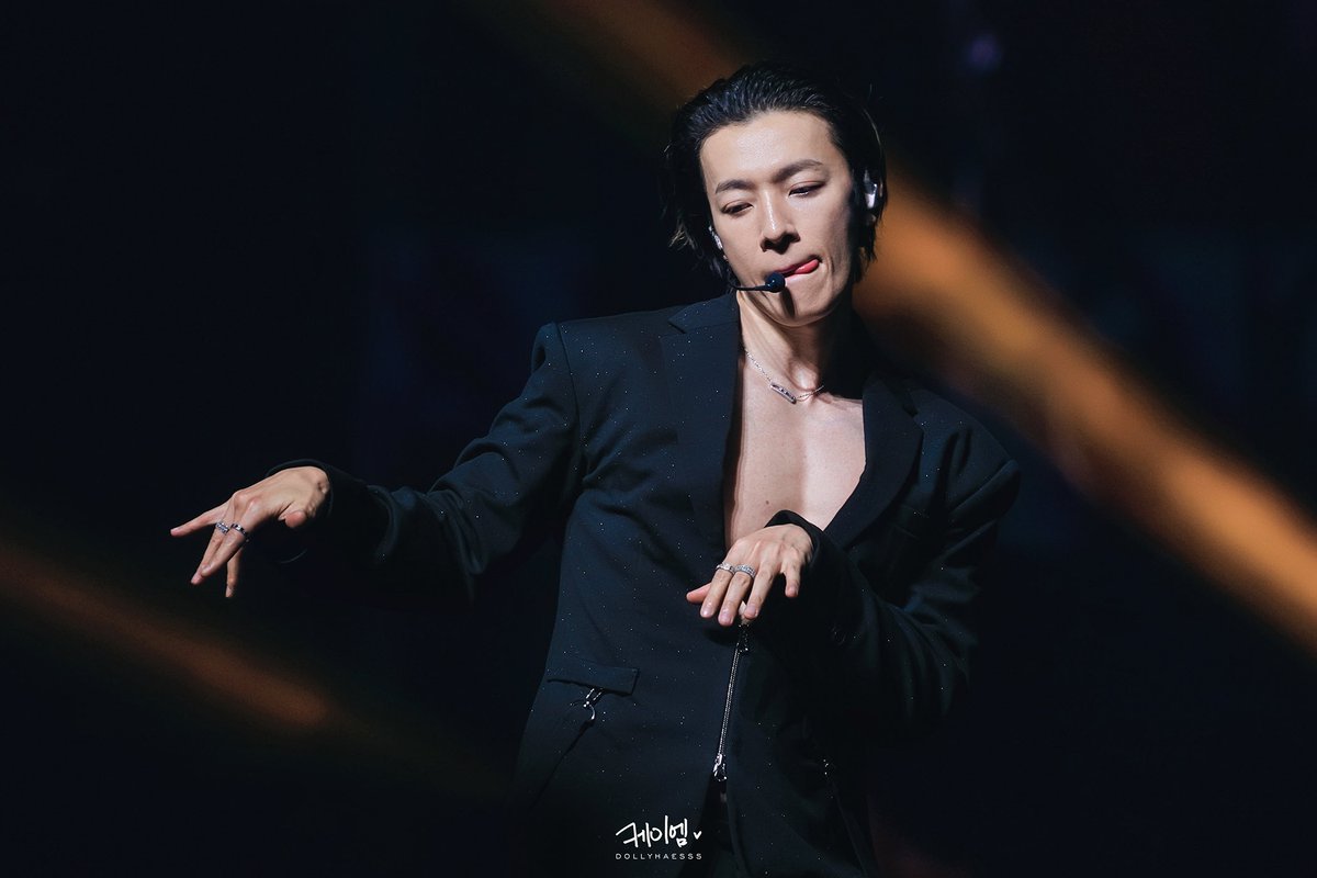 dollyhaesss's tweet image. (〃´ 𐃷 `〃)

2026.01.09 - SUPER SHOW 10 in MACAU

#동해 #DONGHAE
#슈퍼주니어 #SUPERJUNIOR