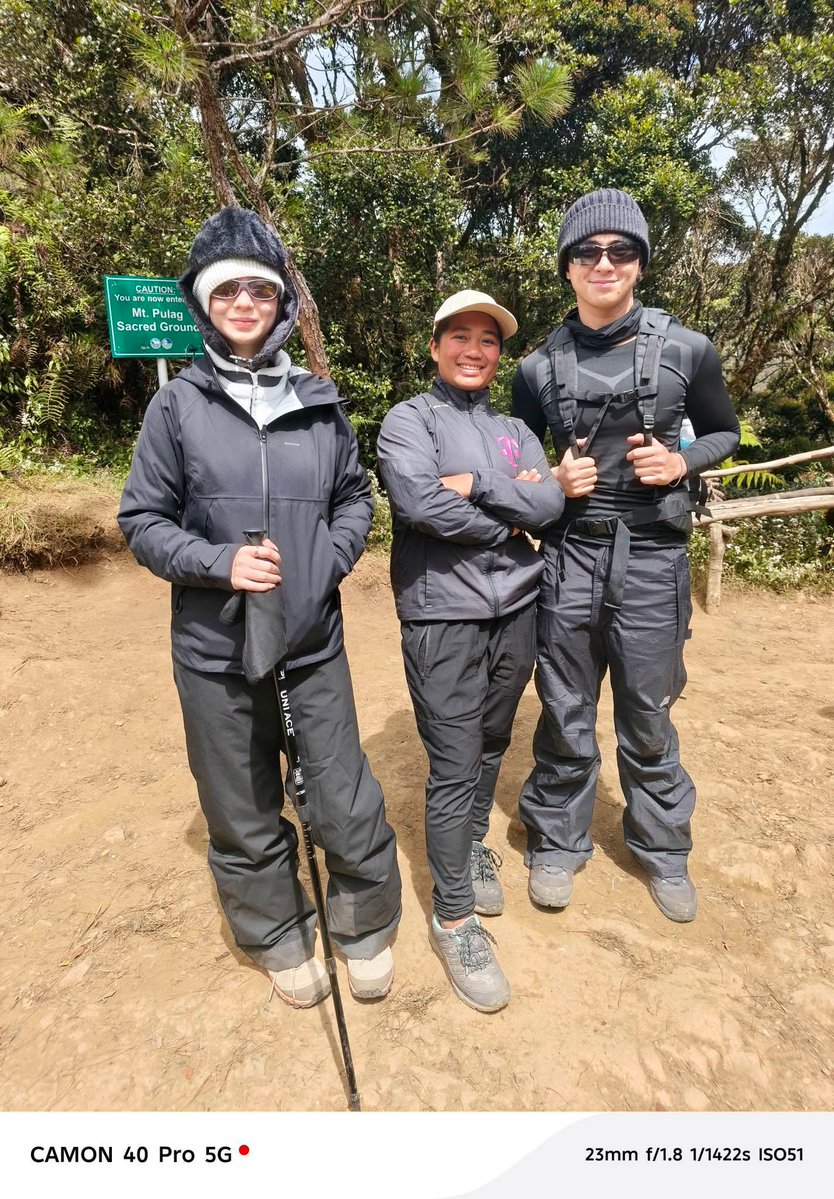 nemzabcde's tweet image. My babies hiking at Mt.Pulag 
facebook.com/share/1WWhPJ9z…
facebook.com/share/p/1BpoZ3…
#JMFyang | #AlmostUsThisMay