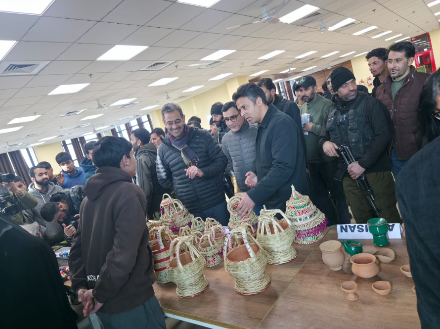 Department of Handicrafts & Handloom, Kashmir tweet media