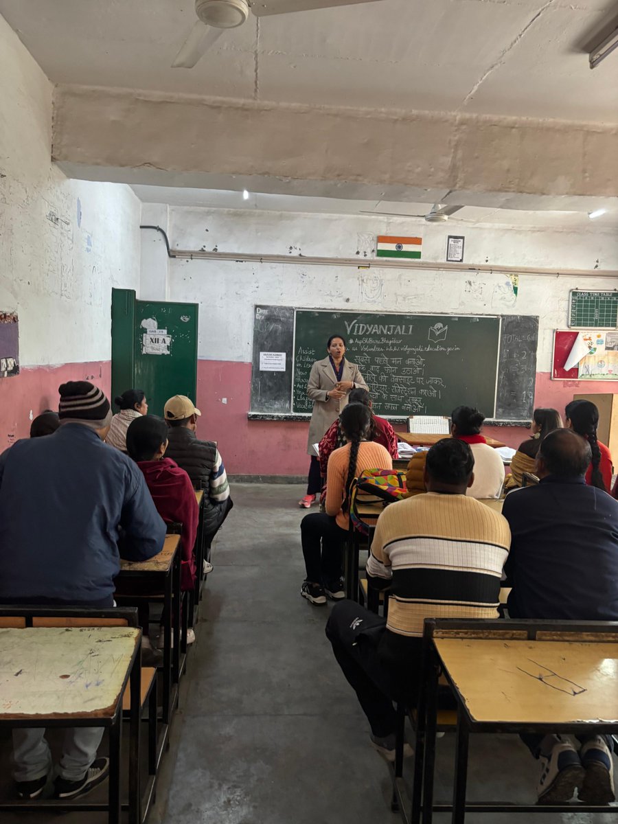 39Gmsss's tweet photo. 𝓖𝓜𝓢𝓢𝓢 39 𝓒 𝓒𝓗𝓐𝓝𝓓𝓘𝓖𝓐𝓡𝓗
@39Gmsss
·
Now
#VidyanjaliVidyanjali Awareness Camp for parents was successfully conducted at GMSSS-39C, CHANDIGARH.
@SchoolEduChd

@EduMinOfIndia https://t.co/j5qYAyHS5b