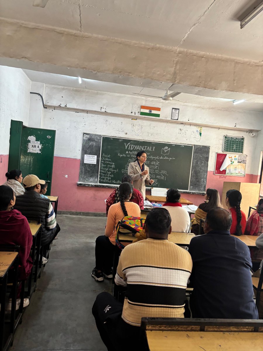 39Gmsss's tweet photo. 𝓖𝓜𝓢𝓢𝓢 39 𝓒 𝓒𝓗𝓐𝓝𝓓𝓘𝓖𝓐𝓡𝓗
@39Gmsss
·
Now
#VidyanjaliVidyanjali Awareness Camp for parents was successfully conducted at GMSSS-39C, CHANDIGARH.
@SchoolEduChd

@EduMinOfIndia https://t.co/j5qYAyHS5b