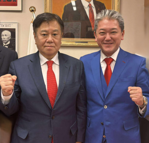 怒りを込めて訴えます。円安で物価高。米も、ガソリンも、電気代も上がり続け、国民の生活は限界です。
子育て世代も、高齢者も、中小企業も、もう耐えられない。
その現実の中で、高市総理は「外為特会はホクホク状態」と発言しました。
国民が苦しんでいる時に、政府が“ホクホク”？