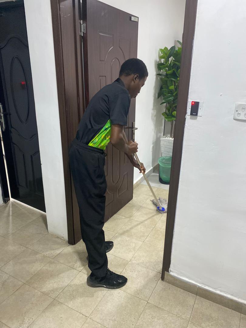 rijeotec's tweet photo. A clean office environment https://t.co/huybiAELIg