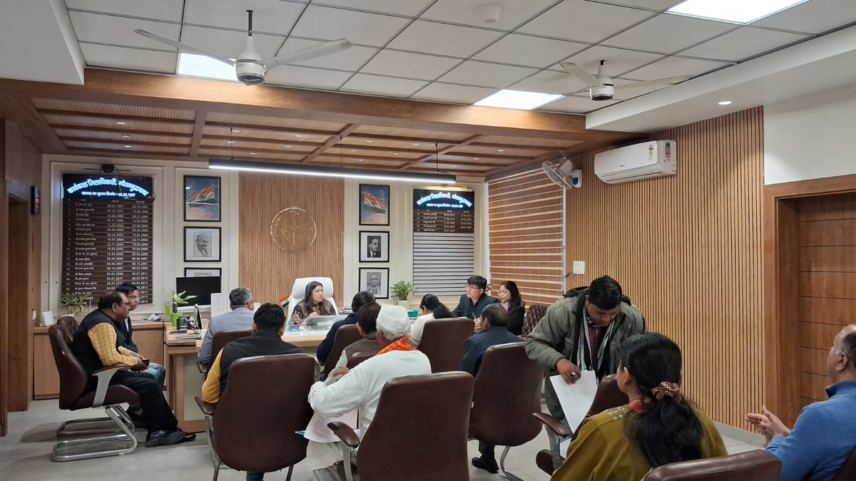 DM NOIDA Gautam Buddha Nagar tweet media