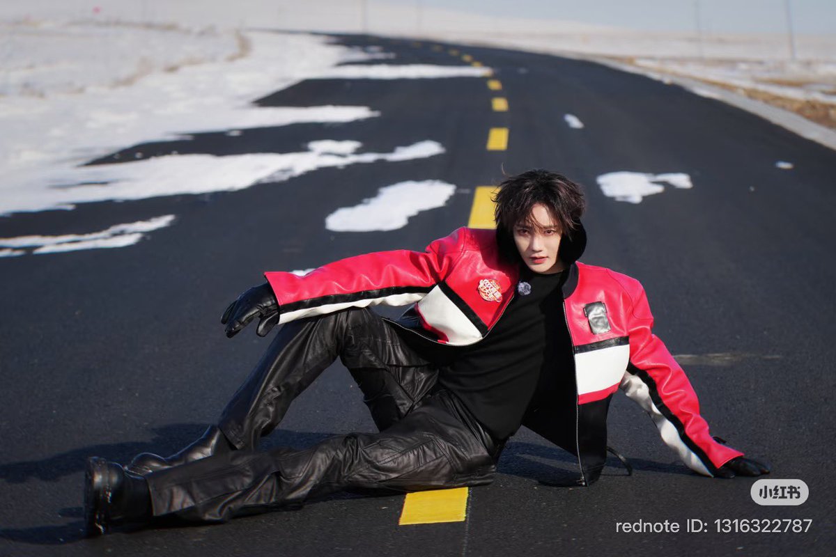 เห็นคุณหลิวเหย่แล้ว คิดว่ามองโกลไม่น่าจะหนาว น่าจะHOTแทน เพราะพี่เค้า