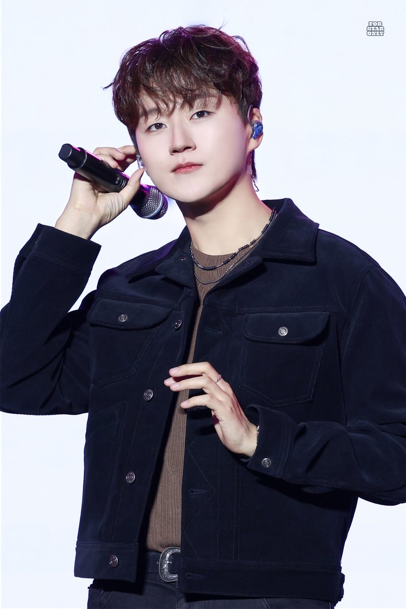 forstaronly's tweet image. 𝟮𝟱𝟭𝟬𝟭𝟮 제천한방엑스포

     ∧＿∧
  (  ⸝⸝ ˙꒳​˙⸝⸝)  본업존잘
    /づ  つ       리다냥

#조민규
#포레스텔라