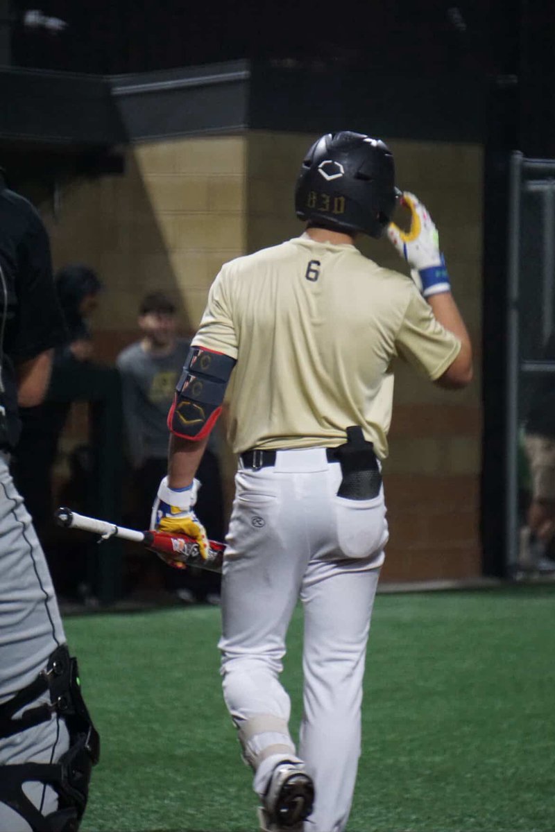 BrandonSad15912's tweet photo. Ready To Get Senior Season Started!!!!! @SportsForceBB @CoachSandford @MatadorBSB13 @CoachErnGarcia https://t.co/HMgTBjg05j