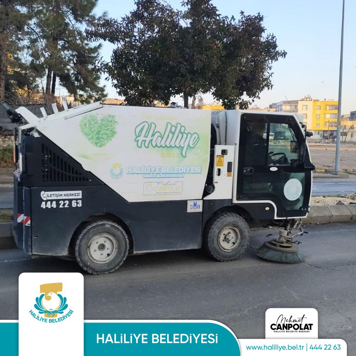 haliliye_bld's tweet photo. Daha sağlıklı ve tertemiz bir Haliliye için durmadan çalışıyoruz. 💦🧼

Temizlik İşleri Müdürlüğümüzün özverili çalışmalarıyla;

🔹 Caddeler ve sokaklar köpüklü suyla yıkanıyor. 
🔸 Süpürme araçlarımızla detaylı temizlik yapılıyor. 
🔹 Ortak kullanım alanlarında hijyen sağlanıyor.