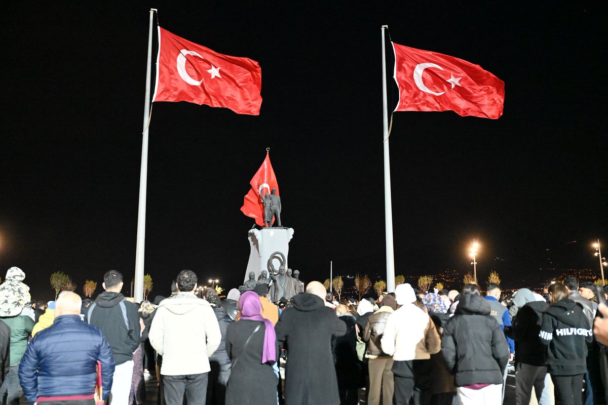 DEPREM ŞEHİTLERİMİZİ İSKENDERUN’DA ANDIK

Asrın felaketinin yıl dönümünde deprem şehitlerimizi İskenderun’da andık.

⬇
ozsaglikis.org/2026/02/06/dep…