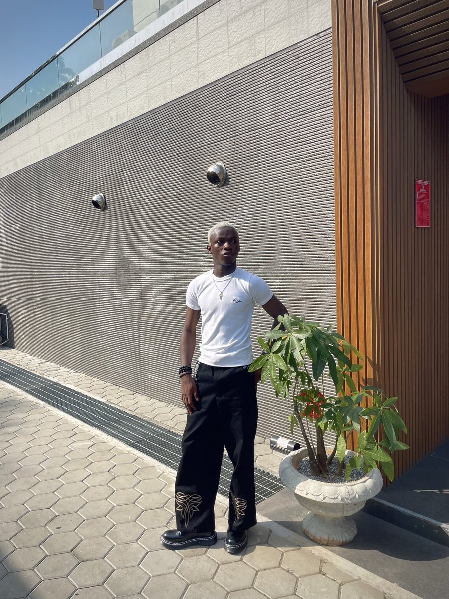 Yumesznn's tweet photo. Adding being strong and healthy to being actively hot 🥳🎂🥵happy birthday to
meeeee🥳 https://t.co/JCrta0KCDj