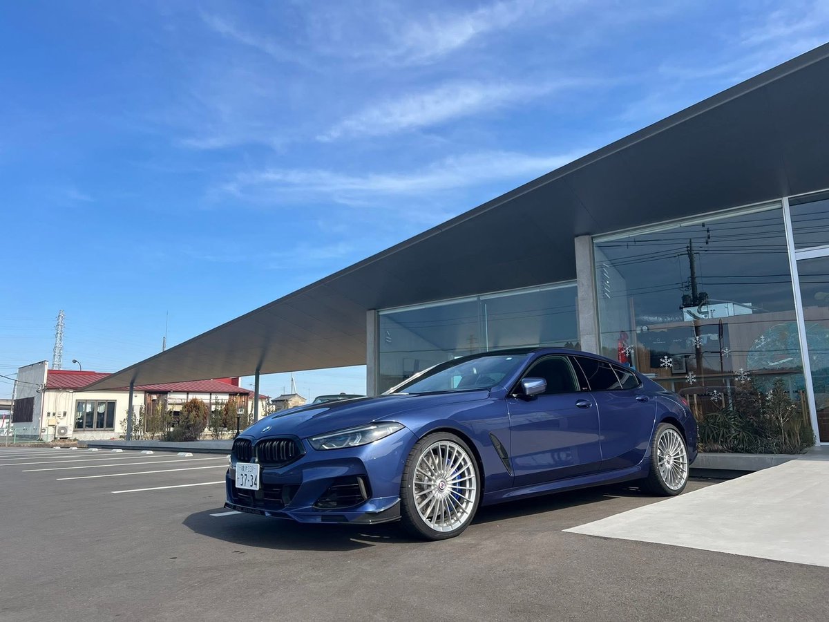 macchina_cafe's tweet photo. \ 🟦世界限定99台 BMV ALPINA 展示🟦 /

🗓️2月6日（金）11時〜18時
世界限定の最高級車BMV ALPINAが駐車場に展示されます✨️
※天候により7日も展示される可能性がございます。

最高級車B8がMACCHINAの駐車場に！
ぜひお見逃しなく！ https://t.co/WTmsfLlO25