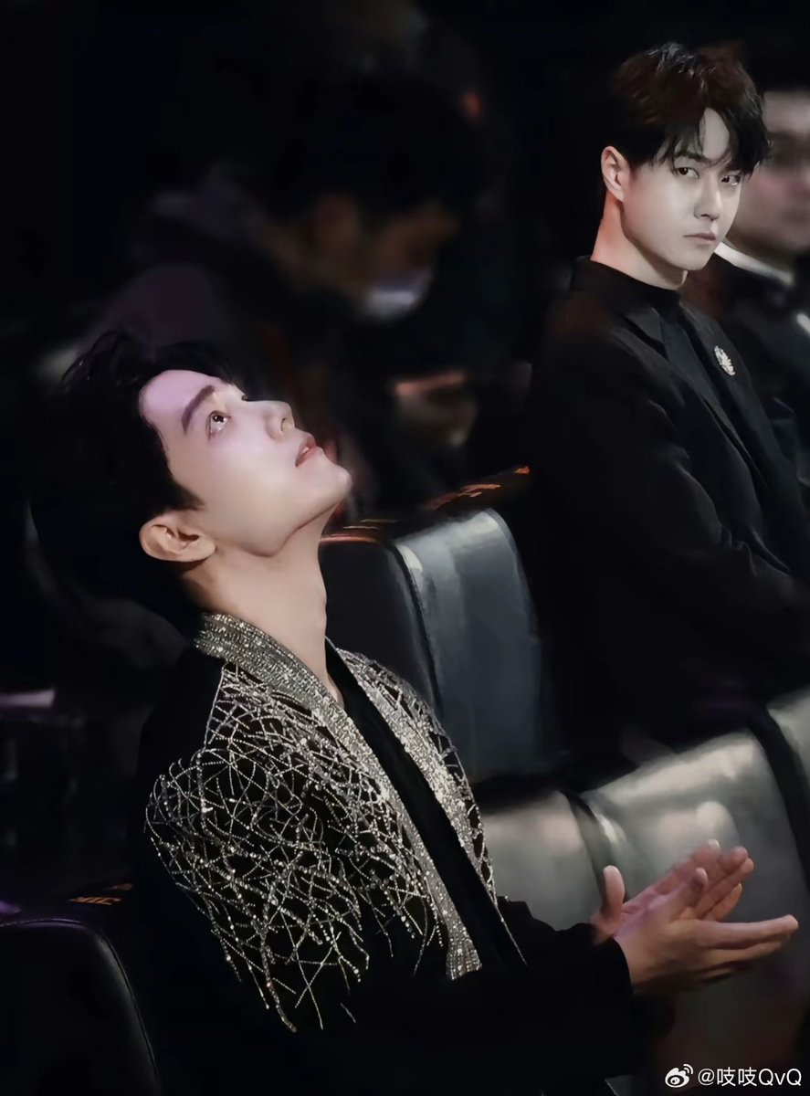 Fariza_XZYB's tweet image. ใครทำรูปนี้ นี่มัน กฎของการเป็นแฟนเก่าป่ะ เลิกกันแล้วแต่ยังแอบมองเธออยู่ 😛