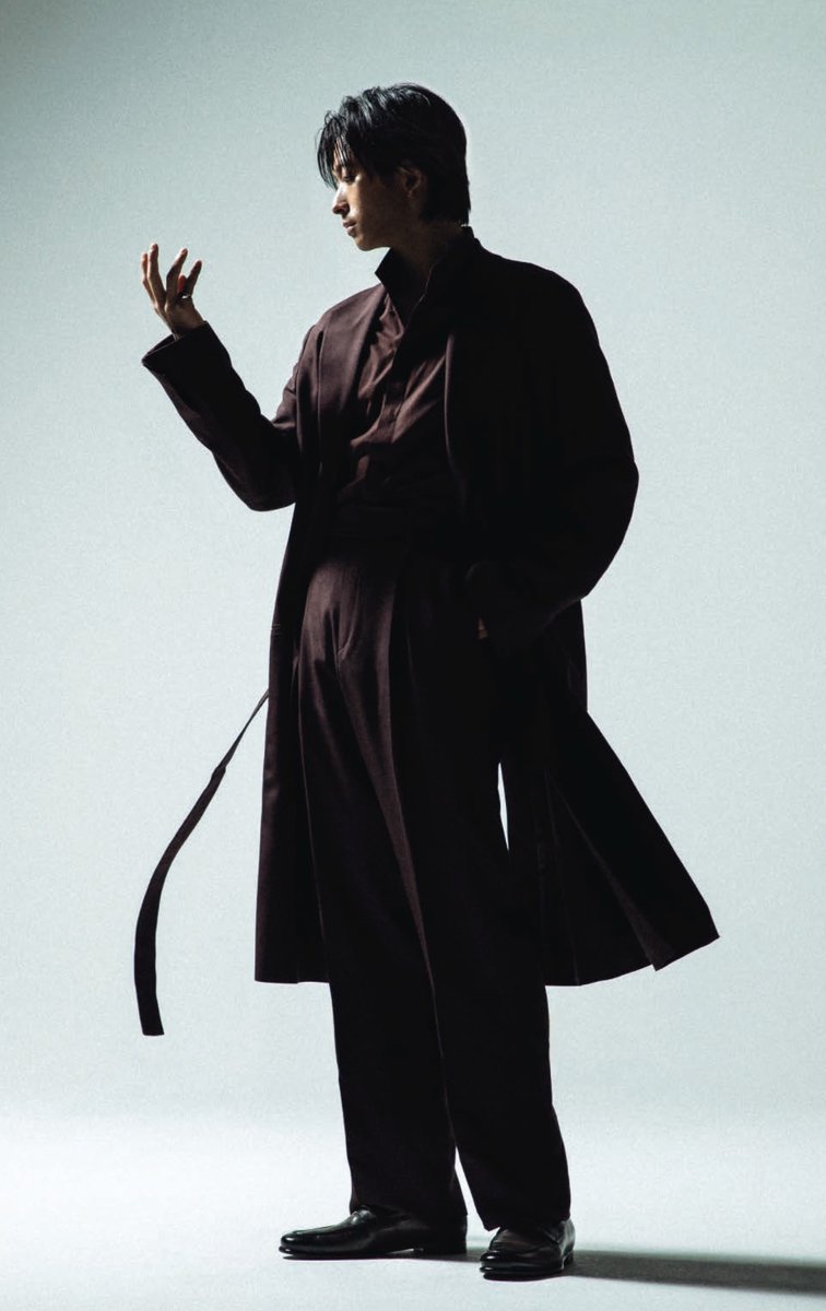 ══════ 📘 ══════ 澤本夏輝 1st フォトエッセイ