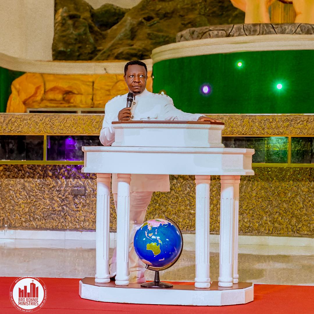 916ChristFm's tweet image. God is our Shepherd, and we shall not want. Experience His Touch of Heaven, talk to your Shepherd now.
#GodOurShepherd #DivineGuidance #HeavenlyTouch #FaithInAction #christfm916