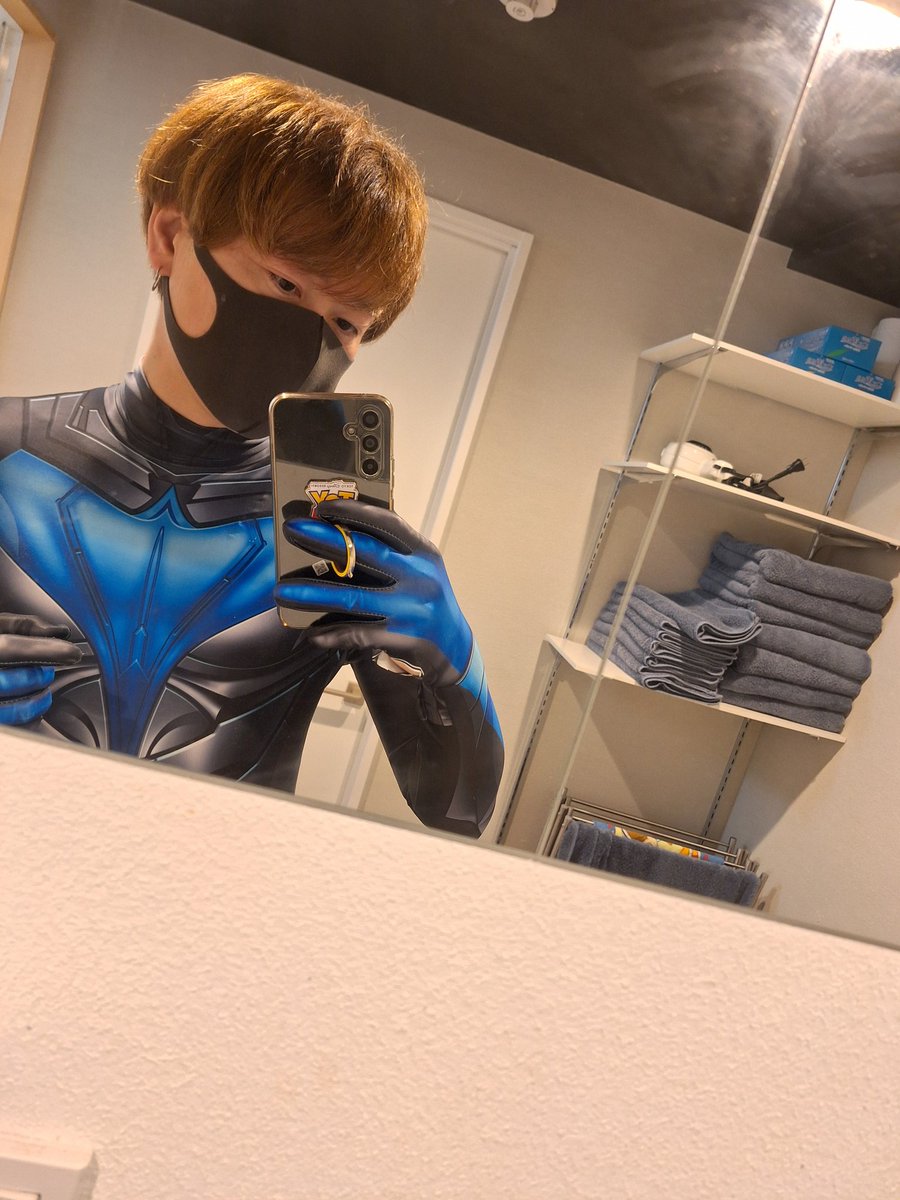 イノム tweet media