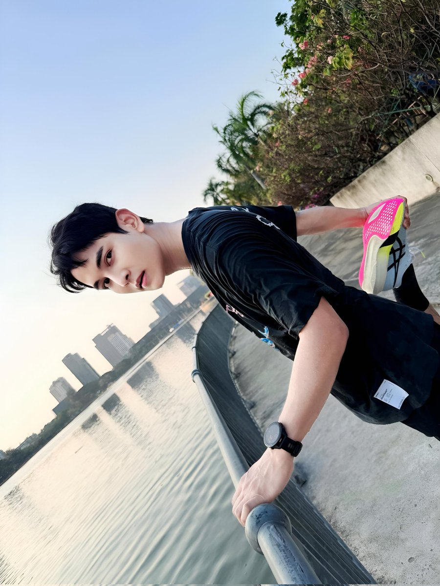30thGunnapat's tweet photo. gunnapat23 / Gunnapat Injaiuea : (1)
Morning run 🏃🏽➡️😴
#garminthailand
#forerunner970
#กันนภัทร
#GUNNAPAT
Cr. IG gunnapat23 / Fb : Gunnapat Injaiuea https://t.co/B5oO2ztI7e