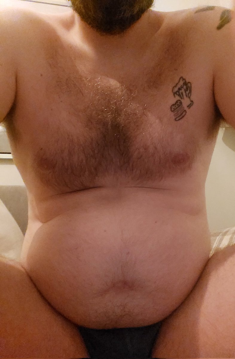 StallonItaly's tweet photo. They say the belly is the best part. 🇮🇹
​Soft, hairy, and warm.
Perfect strictly for rubbing or using as a pillow after a long night.
​Want to see what’s hiding under the grey briefs? 👇
​#dadbod #belly #hairychest #faceless #italian #bear #soft #bodypositivity https://t.co/szXtK5kZiM