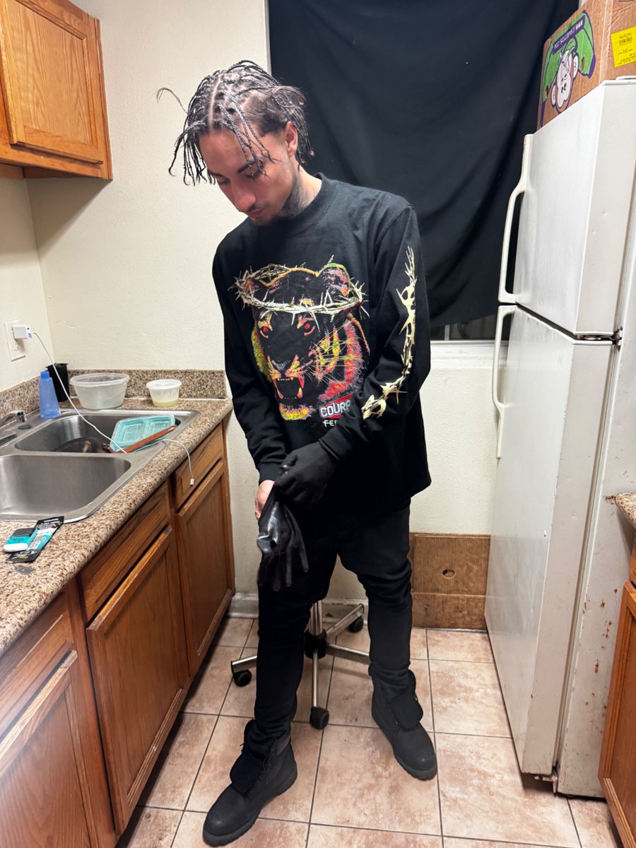 She want diamonds &amp; the streets want violence 💕