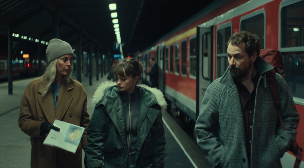 Binged_'s tweet photo. #StreamingAlert
#Unfamiliar, a new German spy thriller series, is now streaming on @NetflixIndia
Stars #FelixKramer #SusanneWolff #AndreasPietsschmann https://t.co/0si1vqlt7v