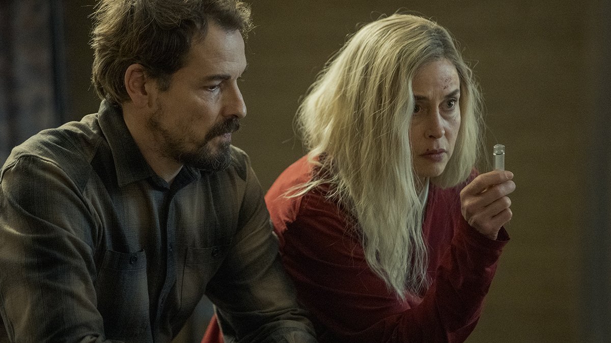Binged_'s tweet photo. #StreamingAlert
#Unfamiliar, a new German spy thriller series, is now streaming on @NetflixIndia
Stars #FelixKramer #SusanneWolff #AndreasPietsschmann https://t.co/0si1vqlt7v