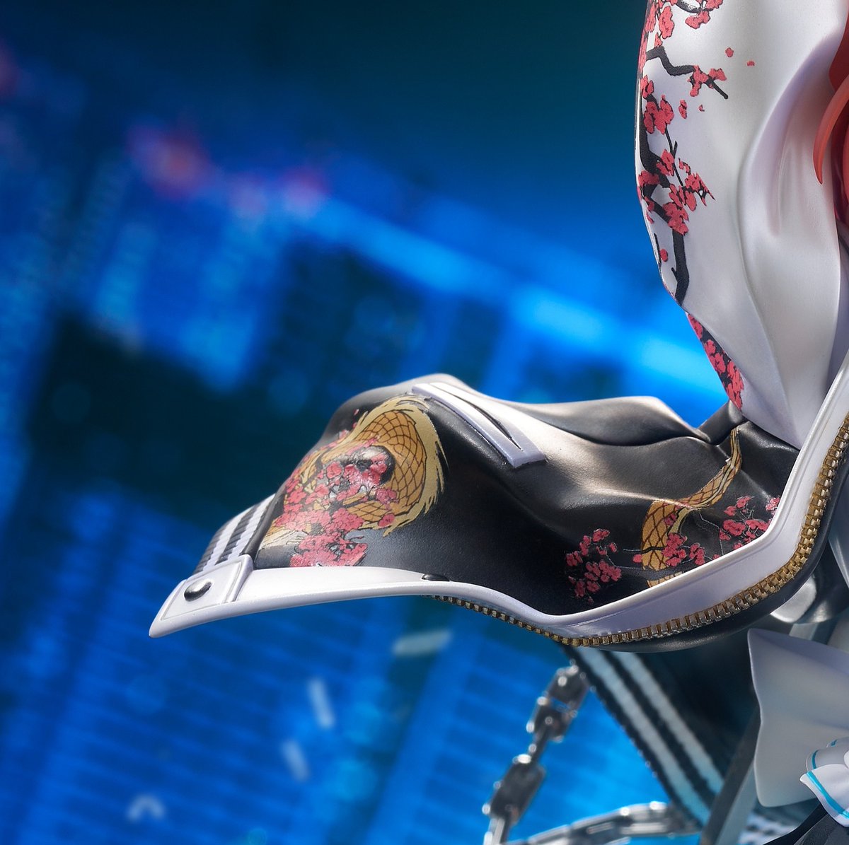 gsc_goodsmile's tweet image. ／
📣新商品チラ見せ👀‼
＼

金色の龍が描かれた銃とスカジャンが
特徴的な彼女がスケールフィギュアで登場✨

2月8日(日) #ワンフェス で公開！
躍動感あふれる必見の一体です🔥

#ブルアカ #グッスマ