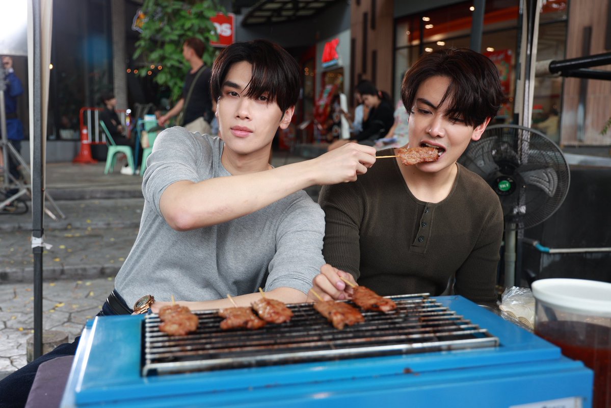 DareYouToDeath's tweet image. หมูปิ้งหวานมากกก

#DareYouToDeathEP7
[PHOTO BEHIND THE SCENES]